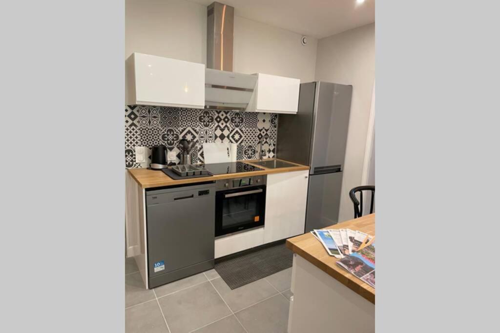 Appartement Tres Spacieux & Coupery Guillaumes Exterior photo